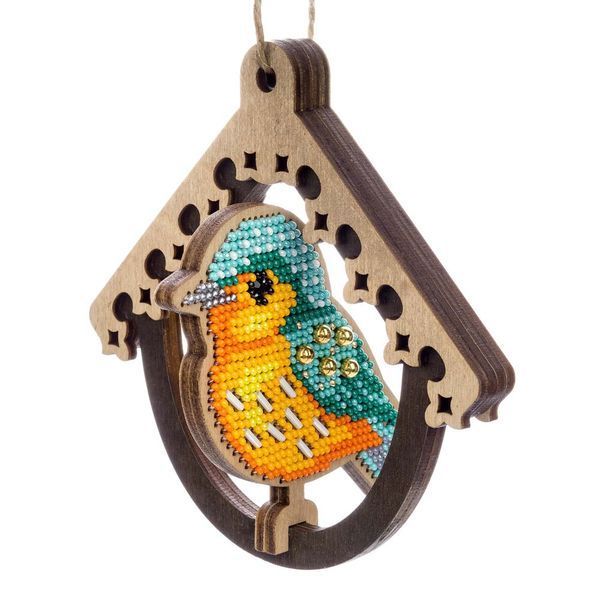 Wooden Bead Embroidery Kit &ndash; &ldquo;Bird In Birdhouse&rdquo; FLK-580
