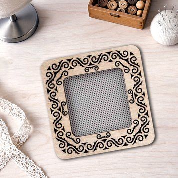 Magnetic Embroidery Frame (6 &times; 6 cm inner size) FLMP-003