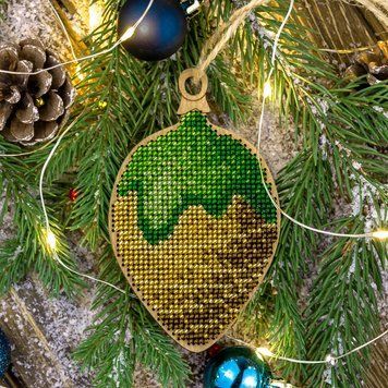 Wooden Bead Embroidery Kit &ndash; &ldquo;Christmas Ornament &ndash; Pinecone&rdquo; FLK-062