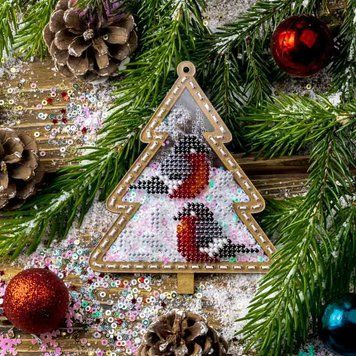 Bead Embroidery Kit (Plastic Base) &ndash; &ldquo;Christmas Ornament &ndash; Christmas Tree With Bullfinches&rdquo; (Double-Sided) FLPL-068