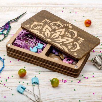 Magnetic Needle Case Large &ndash; &ldquo;Petals&rdquo; FLZB(N)-001