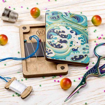 Magnetic Needle Case Rectangular &ndash; &ldquo;Ocean Wave&rdquo; FLZB(N)-124