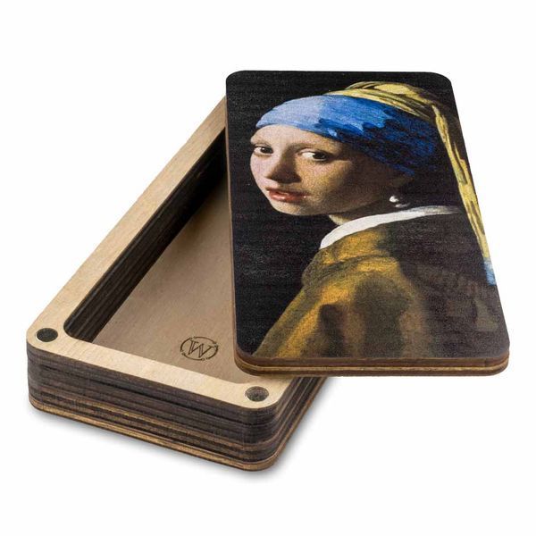 Magnetic Needle Case Large &ndash; &ldquo;Girl with a Pearl Earring&rdquo; FLZB(N)-125