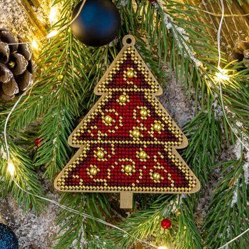 Wooden Bead Embroidery Kit &ndash; &ldquo;Christmas Ornament &ndash; Golden Motifs &ndash; Tree&rdquo; FLK-317