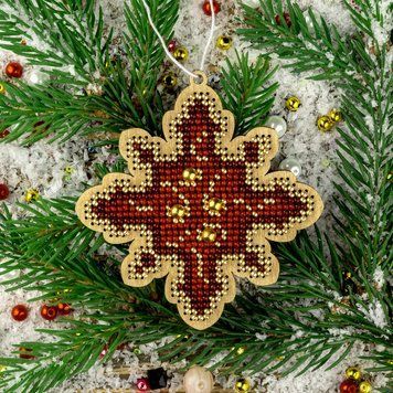 Wooden Bead Embroidery Kit &ndash; &ldquo;Christmas Ornament &ndash; Golden Motifs &ndash; Snowflake&rdquo; FLK-448