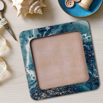 Magnetic Embroidery Frame (14 &times; 14 cm inner size) FLMP-010