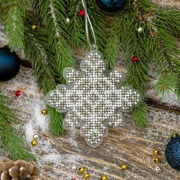 Bead Embroidery Kit (Plastic Base) &ndash; &ldquo;Christmas Ornament &ndash; Snowflake&rdquo; FLPL-005