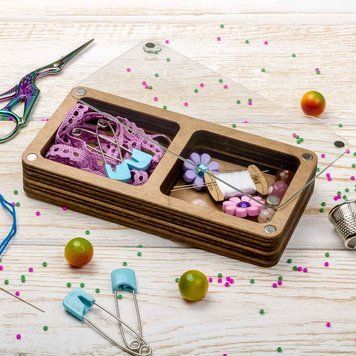 Magnetic Needle Case Large &ndash; &ldquo;Clear Lid&rdquo; FLZB(N)-005