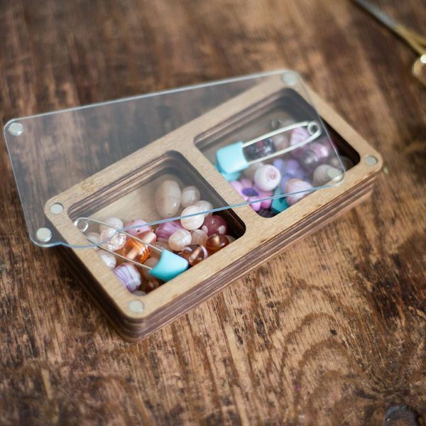 Magnetic Needle Case Large &ndash; &ldquo;Clear Lid&rdquo; FLZB(N)-005