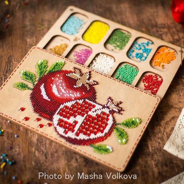 DIY Bead Embroidery Organizer Kit &ndash; &ldquo;Pomegranates&rdquo; FLZB-068