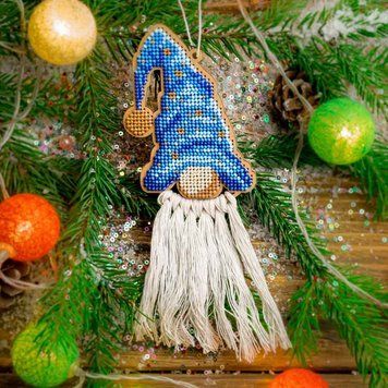 Wooden Bead Embroidery Kit &ndash; &ldquo;Christmas Ornament &ndash; Gnome in Blue Hat&rdquo; FLK-495
