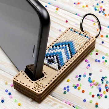Wooden Bead Embroidery Kit &ndash; &ldquo;Phone Stand &ndash; Beige and Gray Ornament&rdquo; FLK-485