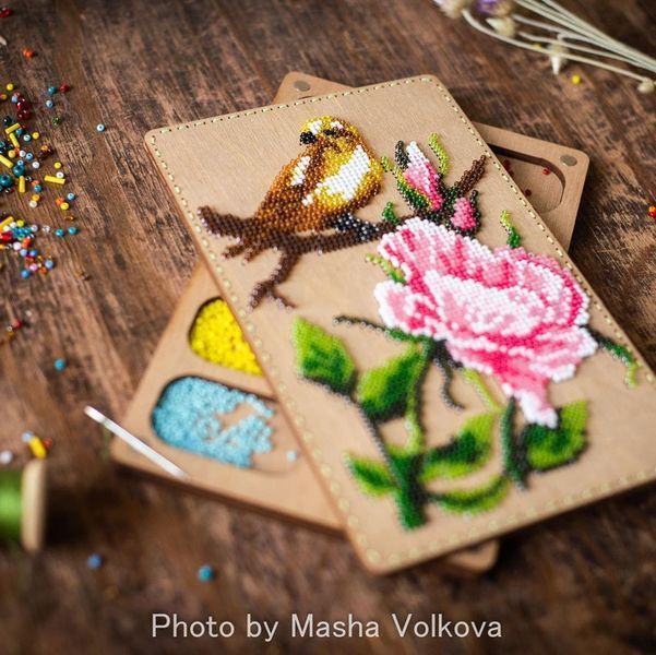 DIY Bead Embroidery Organizer Kit &ndash; &ldquo;Bird on a Flower&rdquo; FLZB-070