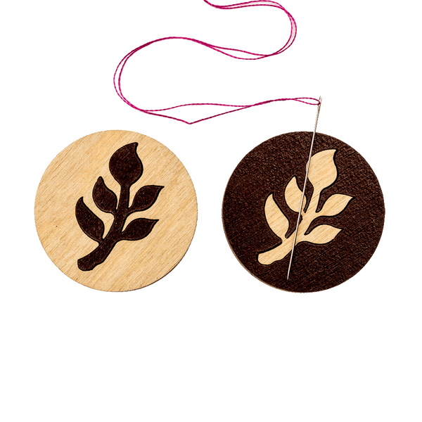Needle Minder &ndash; &ldquo;Wooden, Double-Sided&rdquo; FLMH-002(W)
