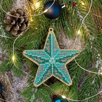 Wooden Bead Embroidery Kit &ndash; &ldquo;Christmas Ornament &ndash; Turquoise Star&rdquo; FLK-220