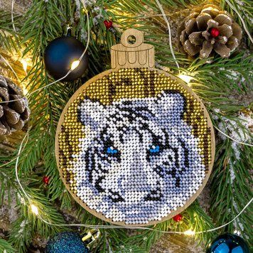 Wooden Bead Embroidery Kit &ndash; &ldquo;Christmas Ornament &ndash; White Tiger&rdquo; FLK-402
