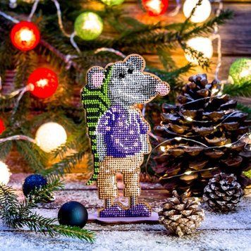 Wooden Bead Embroidery Kit &ndash; &ldquo;Purple Mouse&rdquo; FLK-231