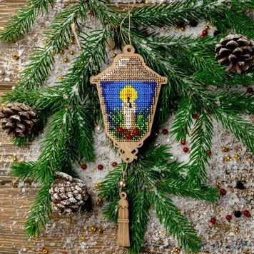 Wooden Bead Embroidery Kit &ndash; &ldquo;Christmas Ornament &ndash; Lantern With Candle&rdquo; FLK-453