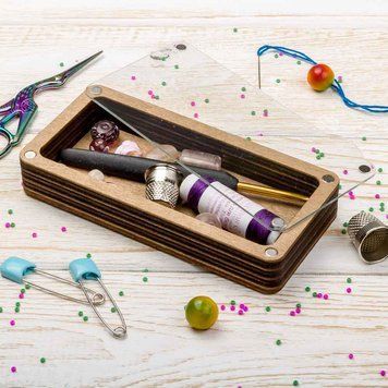 Magnetic Needle Case Large &ndash; &ldquo;Clear Lid&rdquo; FLZB(N)-009