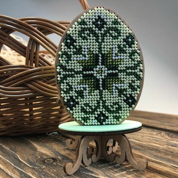 Wooden Bead Embroidery Kit &ndash; &ldquo;Easter Egg&rdquo; FLK-171
