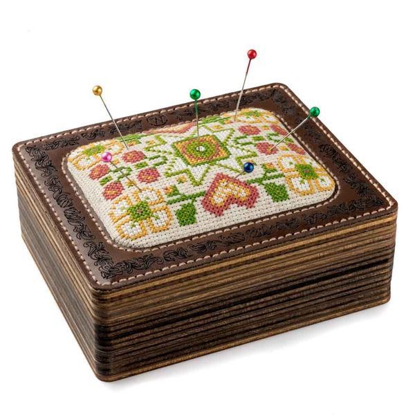 Pincushion Kit &ndash; &ldquo;Strawberry&rdquo; FLTL-075
