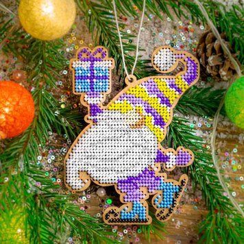 Wooden Bead Embroidery Kit &ndash; &ldquo;Christmas Ornament &ndash; Gnome on Skates&rdquo; FLK-499