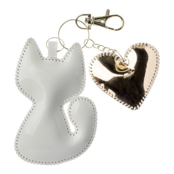 Faux Leather Bead Embroidery Kit &ndash; &ldquo;Bag Charm Kitten with Heart&rdquo; FLBB-180