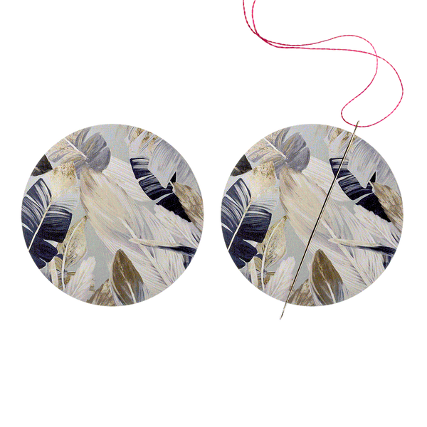 Needle Minder &ndash; &ldquo;Wooden, Double-Sided&rdquo; FLMH-072(W)