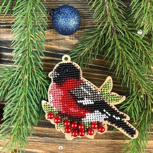 Wooden Bead Embroidery Kit &ndash; &ldquo;Christmas Ornament &ndash; Bullfinch on Branch&rdquo; FLK-324