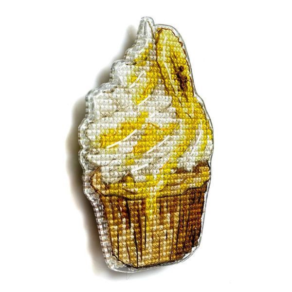 Plastic Cross-Stitch Kit &ndash; "Banana Cupcake" (Double-Sided) FLX-112