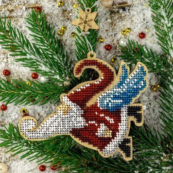 Wooden Bead Embroidery Kit &ndash; &ldquo;Christmas Ornament &ndash; Flying Santa&rdquo; FLK-456