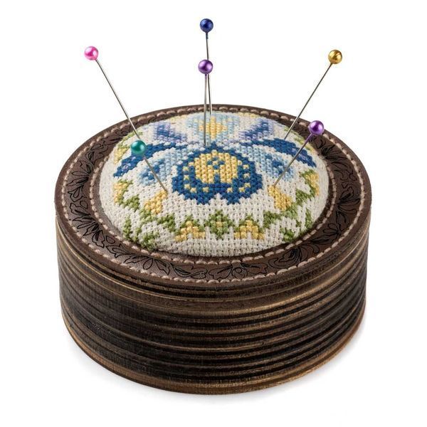 Pincushion Kit &ndash; &ldquo;Irises&rdquo; FLTL-081
