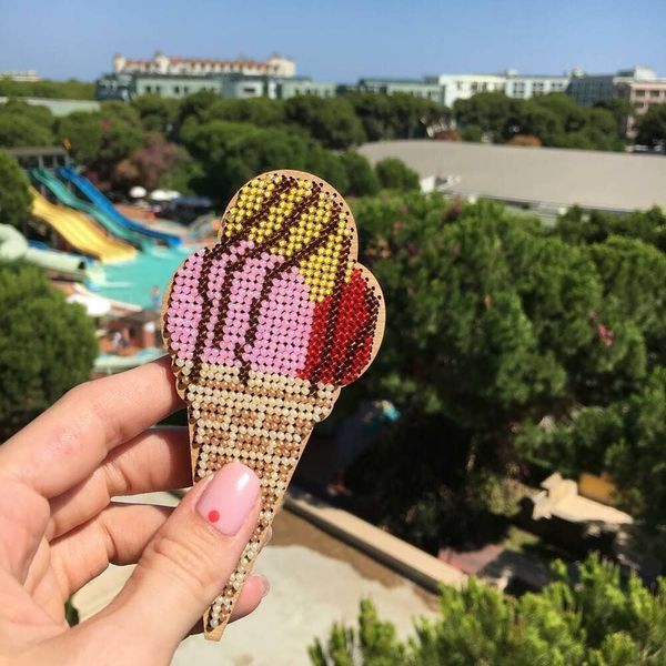 Wooden Bead Embroidery Kit &ndash; &ldquo;Waffle Cone Ice Cream&rdquo; FLK-028