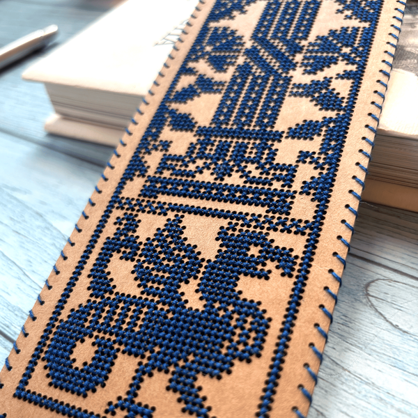 Craft Cardboard Embroidery Kit &ndash; &ldquo;Bookmark &ndash; Treasure Guardian&rdquo; WLZ-016