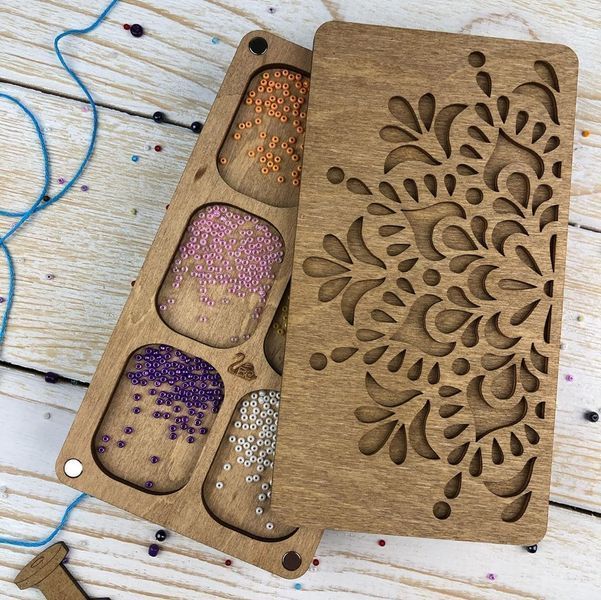 Multi-Layered Bead Organizer &laquo;Rectangular With Pattern&raquo; FLZB-080