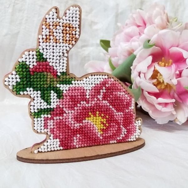 Wooden Bead Embroidery Kit &ndash; &ldquo;Bunny&rdquo; FLK-085