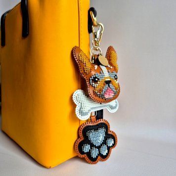 Faux Leather Bead Embroidery Kit &ndash; &ldquo;Bag Charm Brown Bulldog&rdquo; FLBB-190