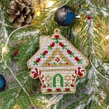 Wooden Bead Embroidery Kit &ndash; &ldquo;Christmas Ornament &ndash; House&rdquo; FLK-137