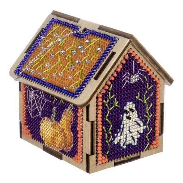 Wooden Cross-Stitch Kit &ndash; &ldquo;Halloween House&rdquo; FLW-063