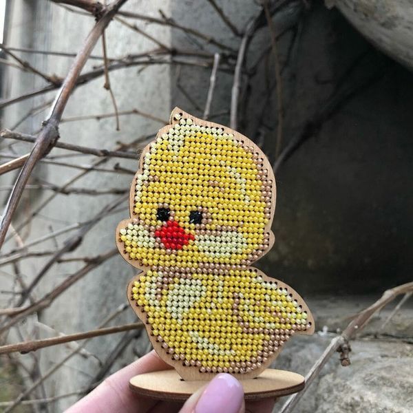 Wooden Bead Embroidery Kit &ndash; &ldquo;Chick&rdquo; FLK-188