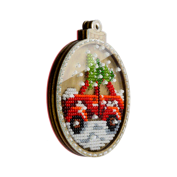 Wooden Bead Embroidery Kit &ndash; &ldquo;Christmas Ornament &ndash; Car With Tree&rdquo; FLK-371